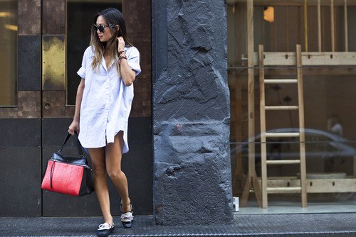 Linen shirt dress with black and white evening shoes