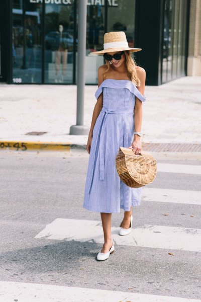 Off shoulder fit and flared midi dress with straw hat