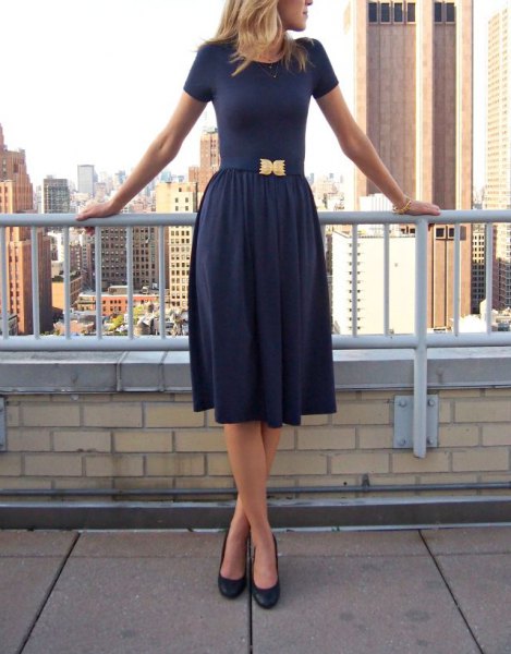 Fit and flare dark blue midi dress with rounded toe heels