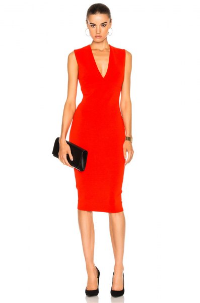 red sleeveless midi dress with V-neck and black leather clutch