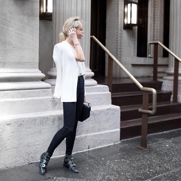 white blazer with blouse and black skinny jeans