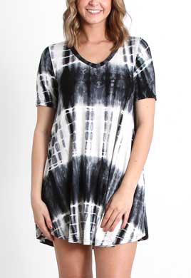 short-sleeved black and white batik swing mini dress