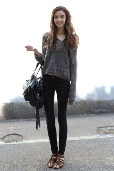 gray, strapless sweater with black skinny jeans