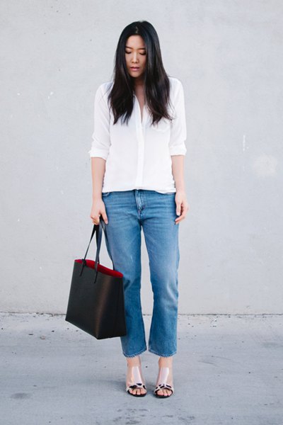 white shirt with buttons, cropped jeans and pink leather sandals with open toes