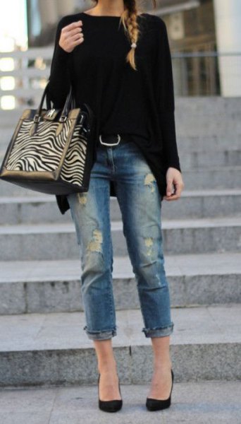 black, chunky sweater with cuff jeans and ballerinas