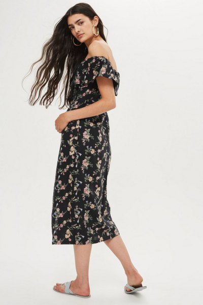 Midi-Bardot dress with floral pattern in black and white