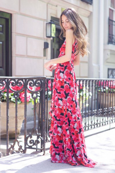 Maxi flowing dress with pink and black floral print