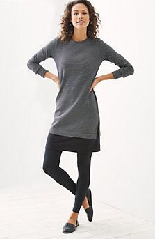 gray tunic long sleeve top with black leggings and leather low shoes