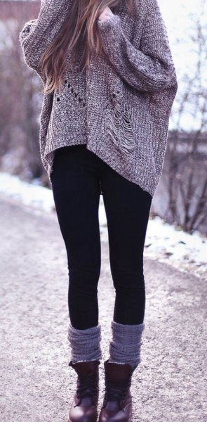 gray, chunky, ribbed sweater with black winter leggings