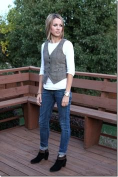 gray tweed suit blazer with white long-sleeved t-shirt and black ankle boots