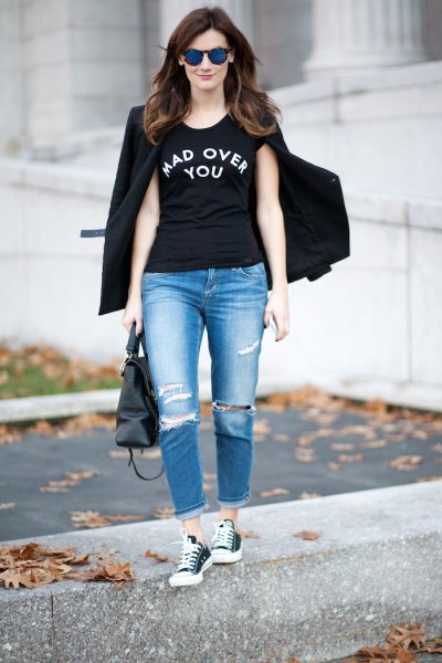 black cool graphic tee with blazer and boyfriends