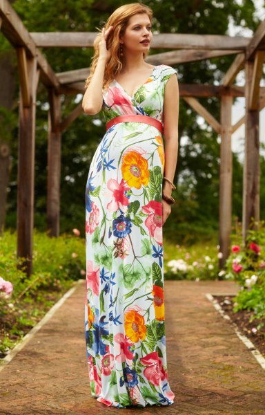 white red and blue dress with floral pattern in Hawaiian style and flares floor-length dress