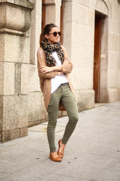 brown cardigan with leopard pattern scarf and green khaki skinny pants