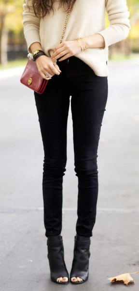 white, chunky sweater with black skinny jeans and peep-toes