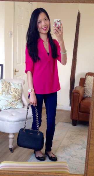 pink chiffon blouse with dark blue skinny jeans