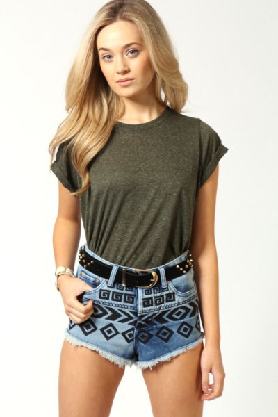 gray t-shirt with blue and black printed cute denim shorts