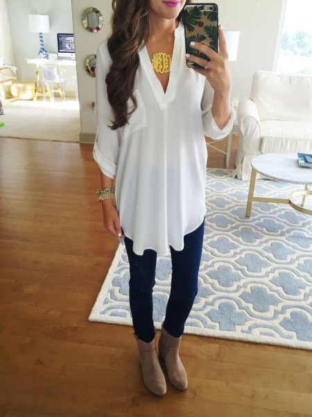 white chiffon Tunic top with dark blue skinny jeans and leather shoes