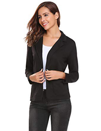 black knitted blazer with skinny jeans and white top