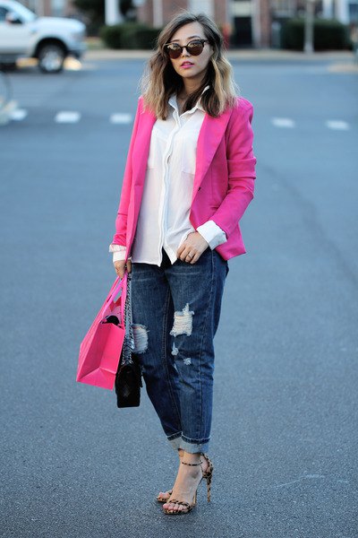blazer with white chiffon shirt and ripped dark blue straight jeans