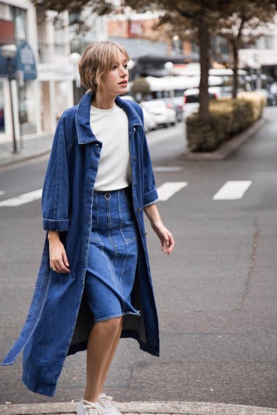 blue maxi blazer with denim knee length skirt