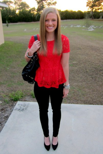 red lace top with black skinny jeans