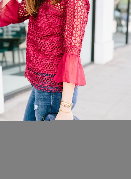 red bell sleeve crochet lace blouse with skinny jeans
