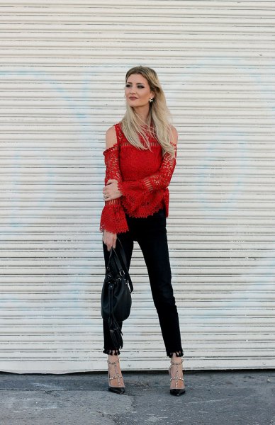 cold shoulder sleeve blouse with black ankle jeans