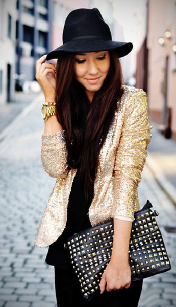 gold sequin jacket with black skinny jeans