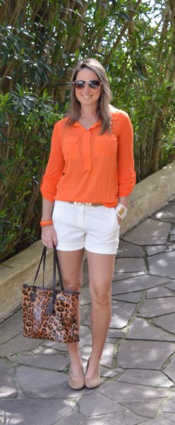 front shirt on the pocket with white mini chino shorts
