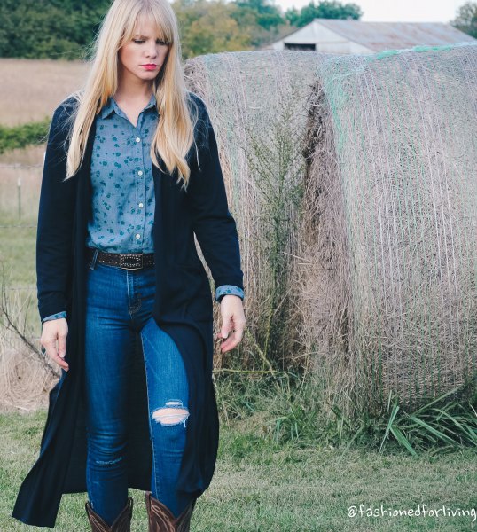 black maxi cardigan with purple button up shirt and blue jeans
