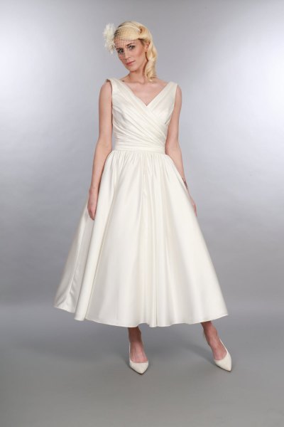 white max neck maxi from 1950s style maxi swing dress