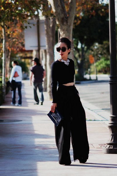 black cropped sweater with matching trousers with wide legs