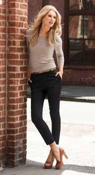 gray form fitting long sleeve tee black cropped jeans