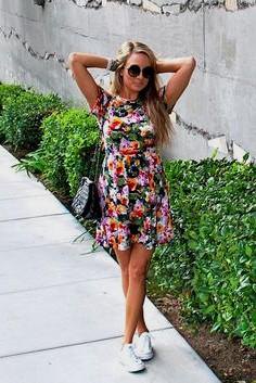 short sleeve floral dress white low top converse