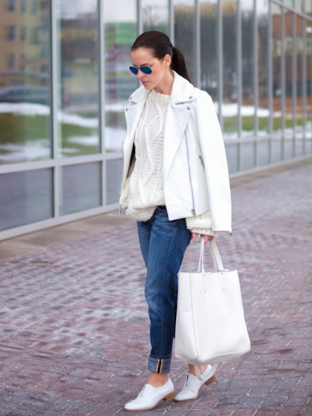 white cable knitted chunky sweater cuff jeans