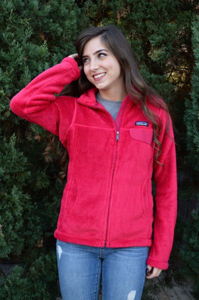 red fleece jacket with jeans