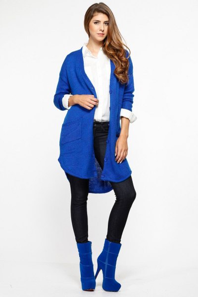 long royal blue knitted cardigan-fleece boots