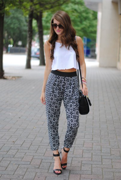 white crop top printing trousers sandals