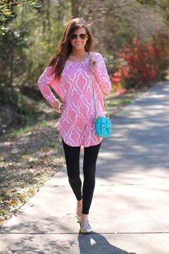 Patterned tunic with leggings