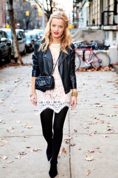 Lace tunic with leggings