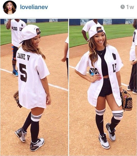 Baseball Jersey Shirt Sporty Outfit Ideas
for Women