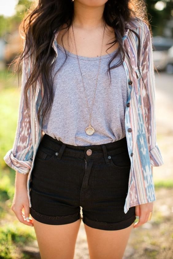 Black Jean Shorts Low-Key Outfits for
Ladies