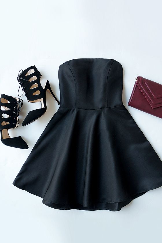 Black Strapless Dress: Casual and Elegant Outfit Ideas - FMag.c