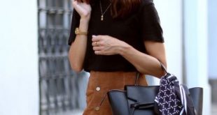 How to Wear Brown Suede Skirt: 15 Best Outfit Ideas - FMag.c