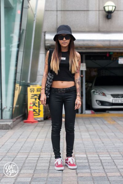 How to Wear Bucket Hat: 15 Best Outfit Ideas for Women - FMag.c