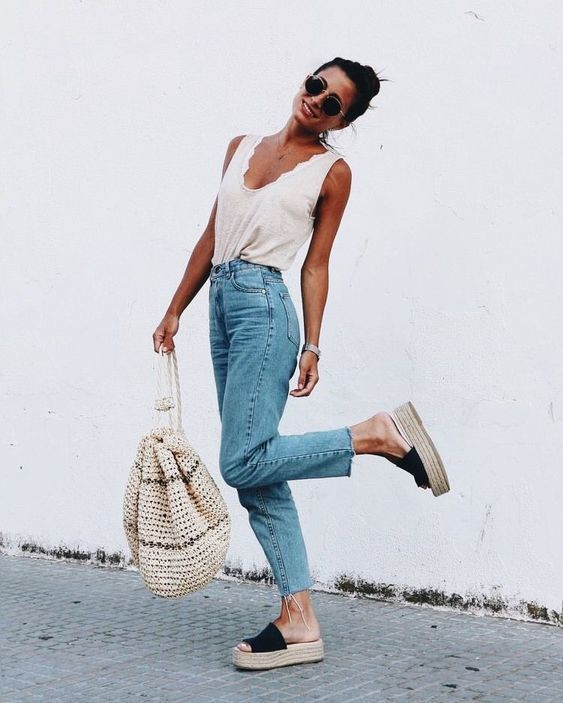 casual outfit ideas for women. cute and comfy summer outfit .