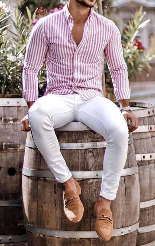 What a great men's summer outfit idea! Pink and white slim fitting .