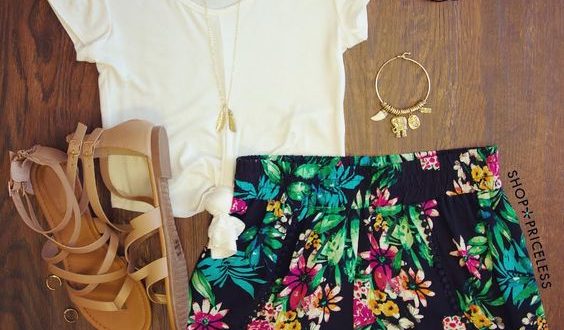 Floral Shorts Outfit Ideas for Ladies – kadininmodasi.org