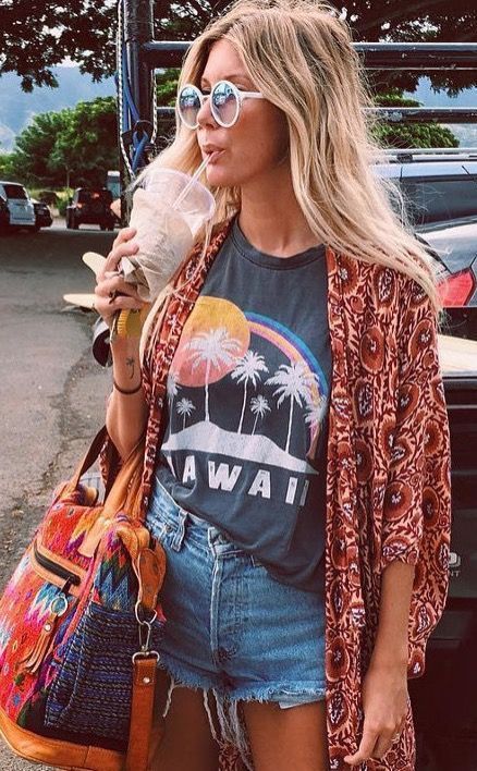 Trendy Ideas For Summer Outfits : Cute vintage Hawaiian t-shirt. I .