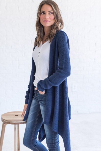 How to Wear Hooded Cardigan: 15 Amazing Outfits for Ladies - FMag.c